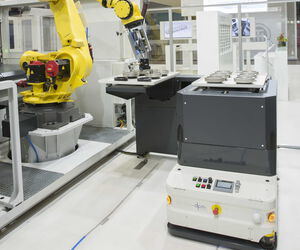 dpm FTS für den Transport von Teileträgern (Liebherr)